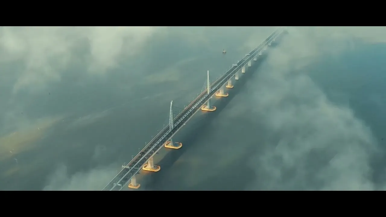 航拍港珠澳大桥 Hong Kong-Zhuhai-Macao Bridge cover